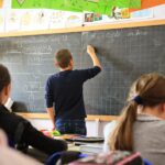 Precari scuola, FLC CGIL: “I precari non sono 200 mila. Sono 302 mila. E, tra i docenti, quasi due su tre sono sul sostegno”